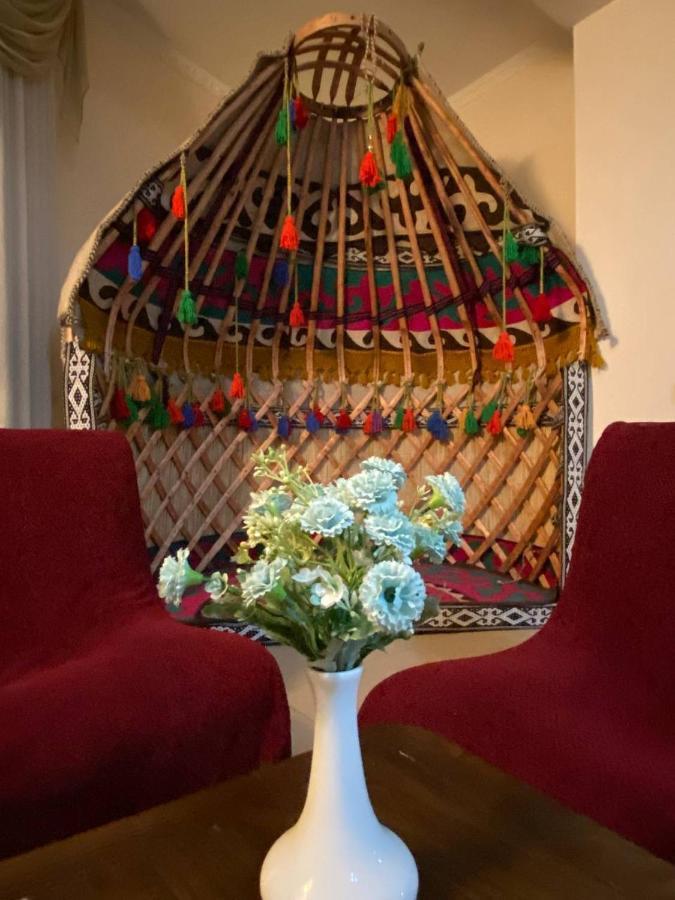 King House Hotel Bişkek Dış mekan fotoğraf