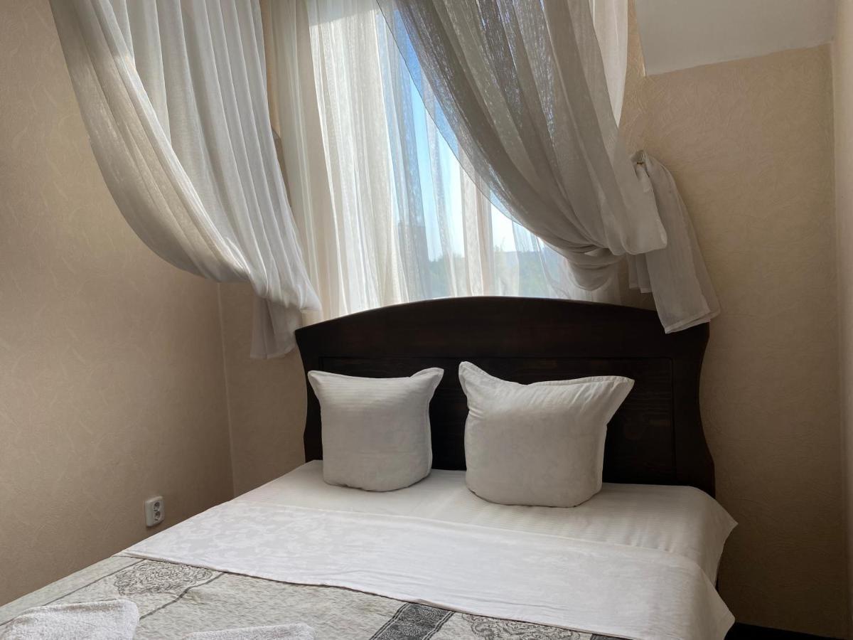 King House Hotel Bişkek Dış mekan fotoğraf