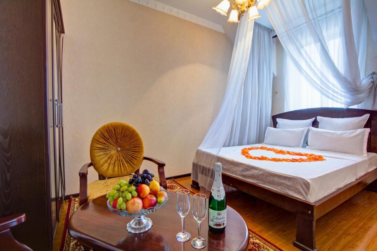 King House Hotel Bişkek Dış mekan fotoğraf