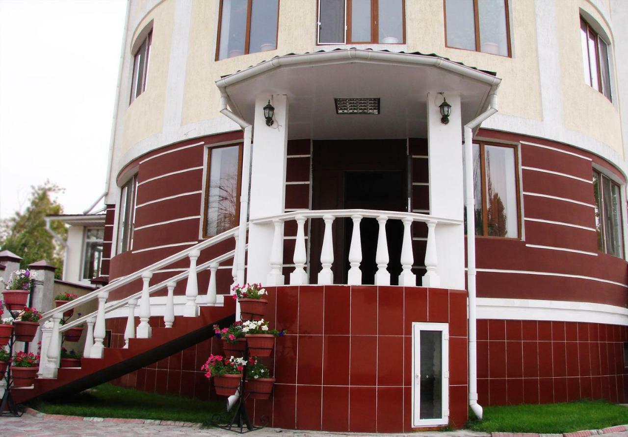 King House Hotel Bişkek Dış mekan fotoğraf