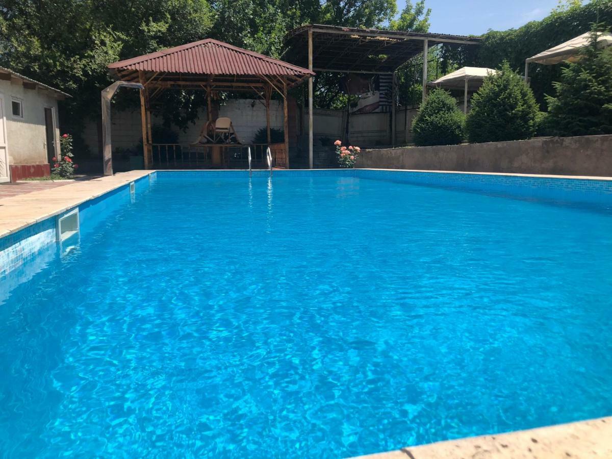 King House Hotel Bişkek Dış mekan fotoğraf