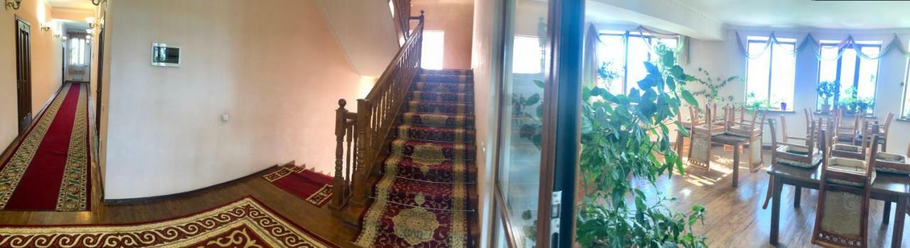 King House Hotel Bişkek Dış mekan fotoğraf